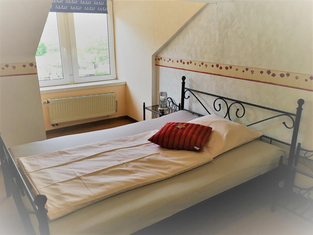 Moselhotel Ludwigs Kowerich Екстер'єр фото