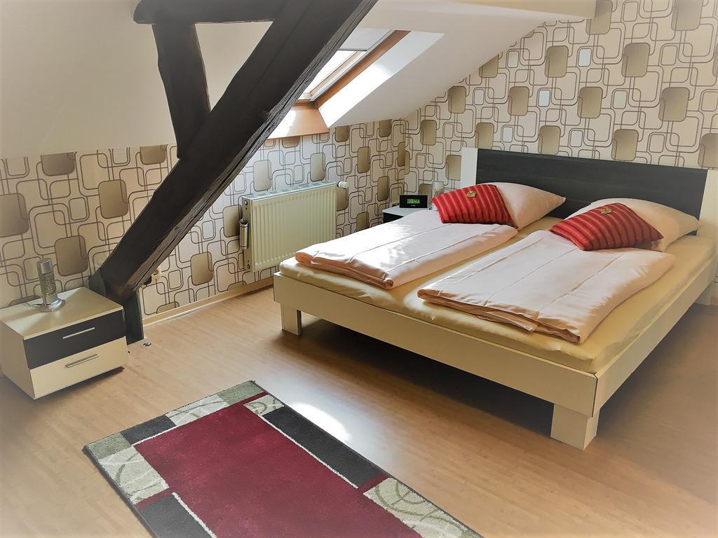 Moselhotel Ludwigs Kowerich Екстер'єр фото